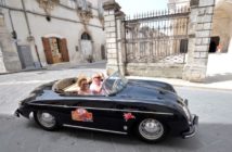 Capitanata_La Porsche 356 speedster di Daniela Mauro davanti alla cattedrale di Monte S.Angelo (Custom)